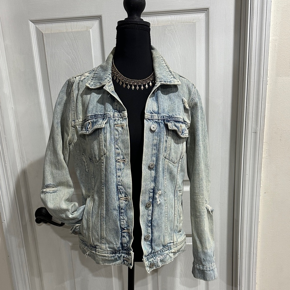 Old Navy distressed Jean jacket
